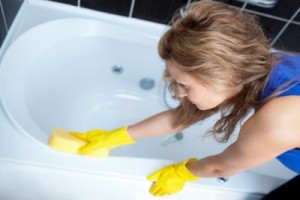 Этапы чистки акриловой ванны